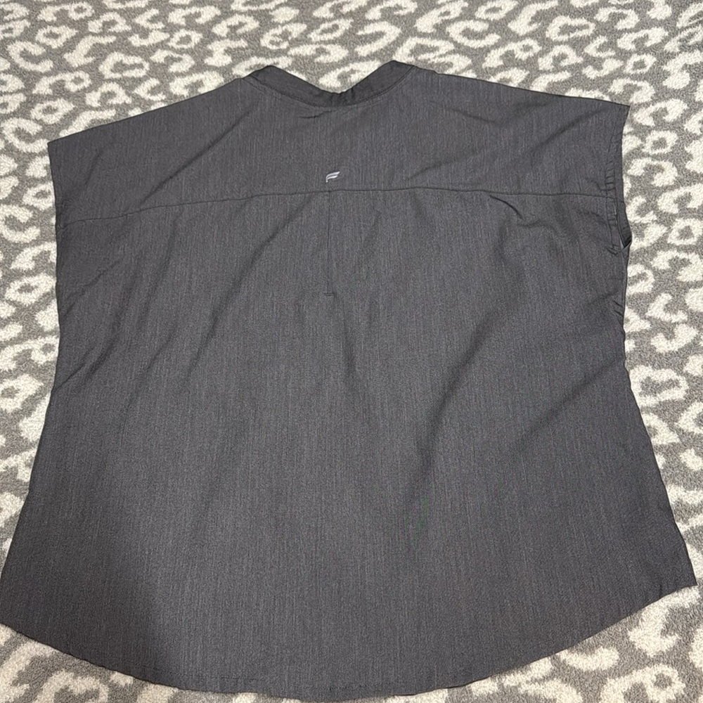 Fabletics Scrub Set - Picture 6 of 6